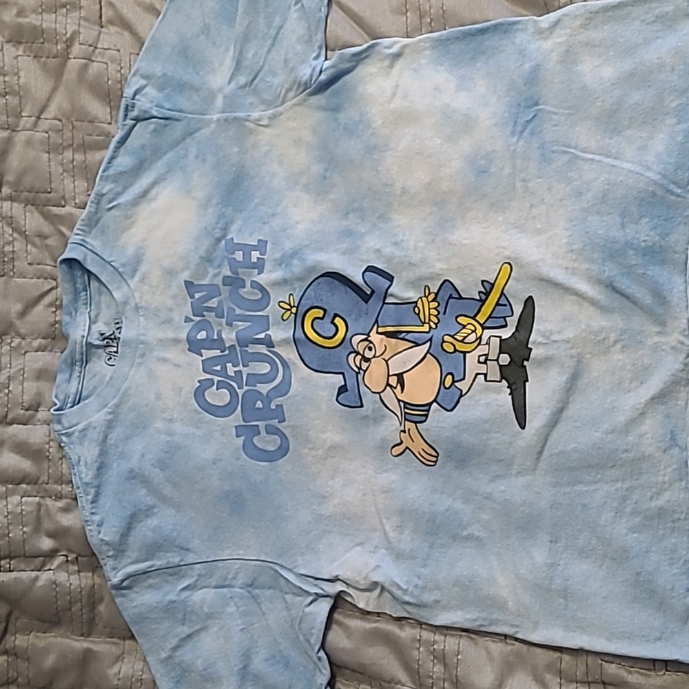 Cap'n Crunch crop tee